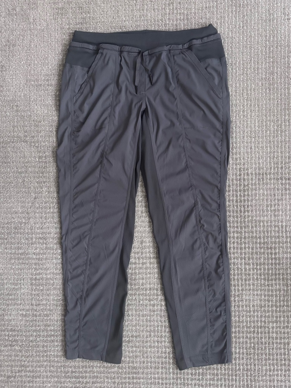 Lululemon Street to Studio Pant Dark Grey Breathable Performance Size 6